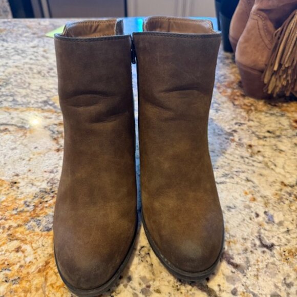 booties - Picture 2 of 3